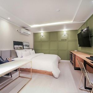Private Bathroom King Room